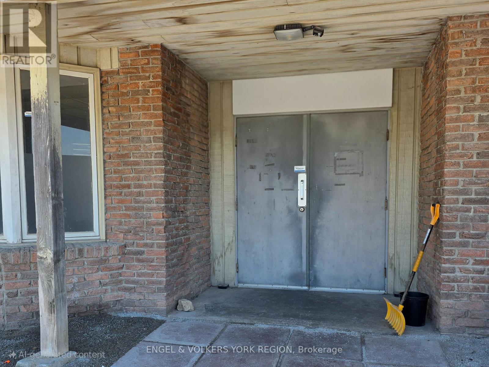 #4 - 1344 Wellington Street W, King, Ontario  L7B 1K5 - Photo 15 - N12306853