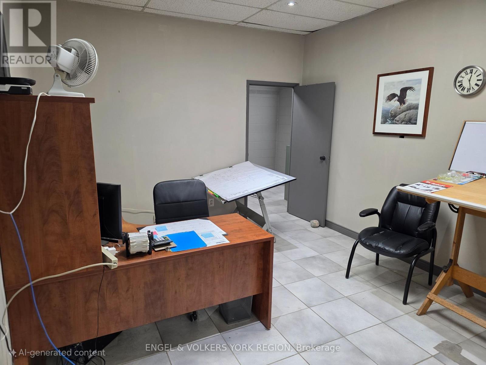 #4 - 1344 Wellington Street W, King, Ontario  L7B 1K5 - Photo 4 - N12306853