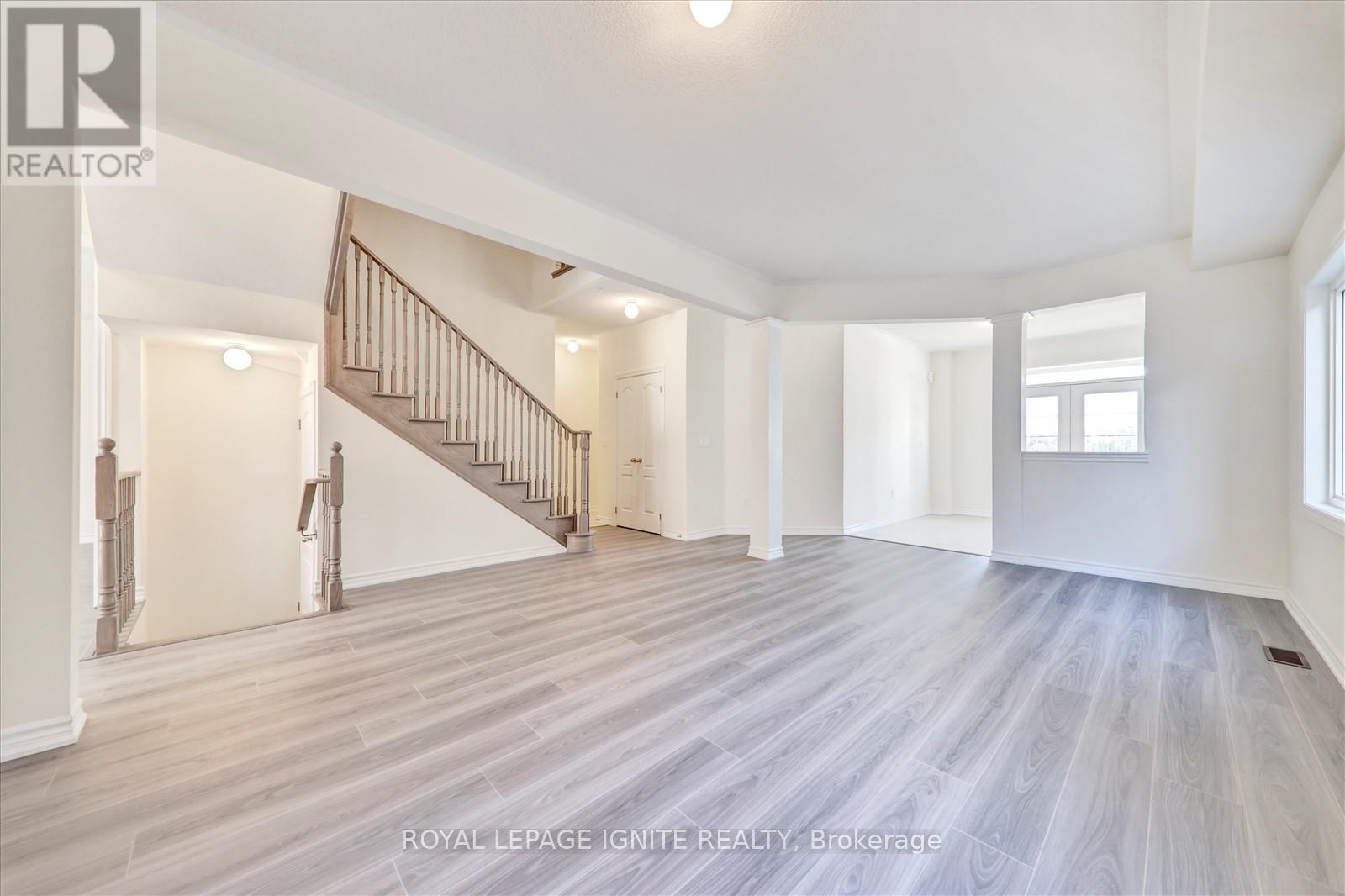 3 Grieve Street, Georgina, Ontario  L0E 1R0 - Photo 12 - N12306883