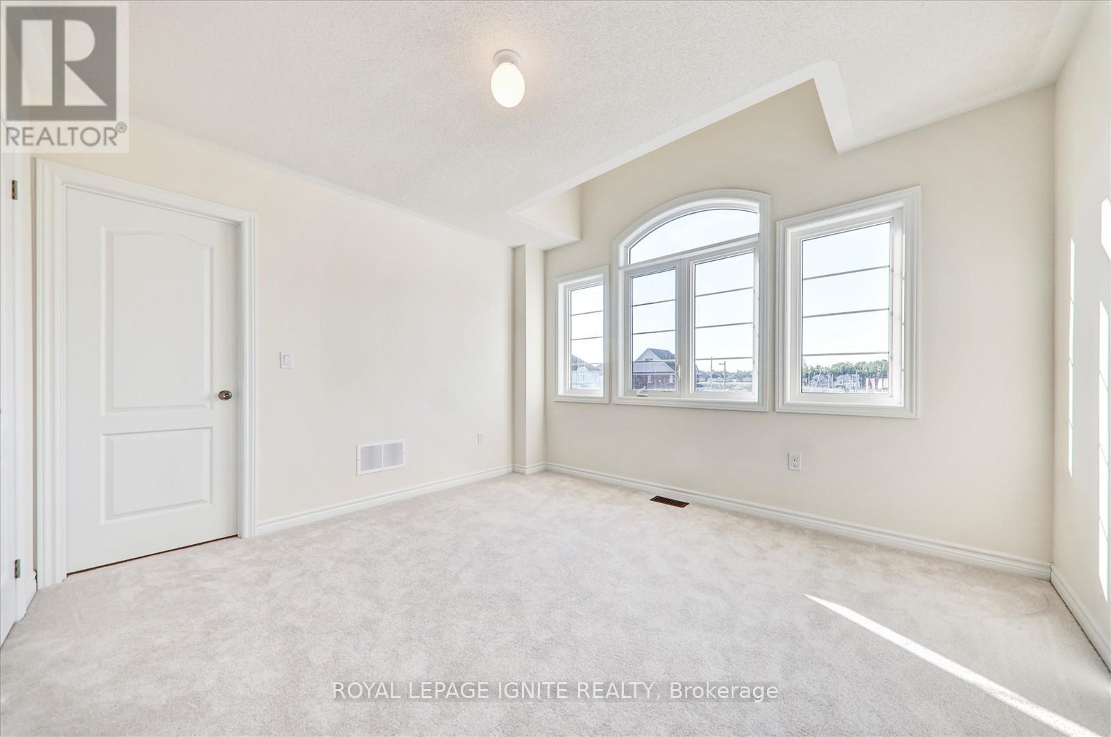 3 Grieve Street, Georgina, Ontario  L0E 1R0 - Photo 34 - N12306883