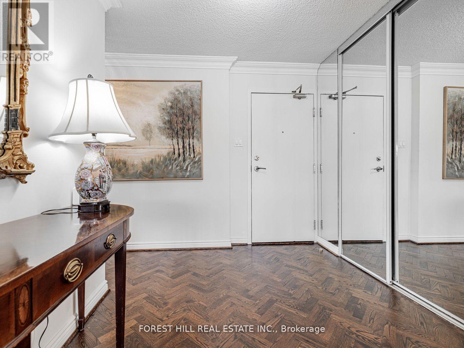 Property at 510 - 1 CLARK AVENUE W image 2