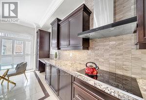 19 Madoc Place, Vaughan, Ontario  L4L 1A6 - Photo 24 - N12306967