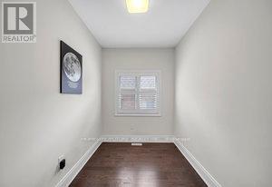 19 Madoc Place, Vaughan, Ontario  L4L 1A6 - Photo 43 - N12306967