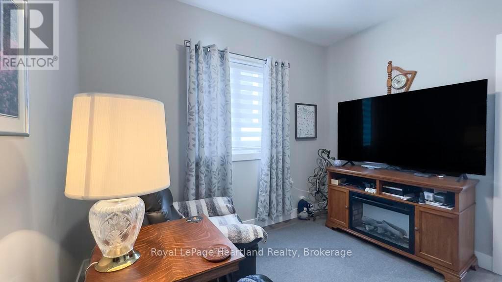 648 Gloria Street, North Huron, Ontario  N0M 1H0 - Photo 24 - X12307021