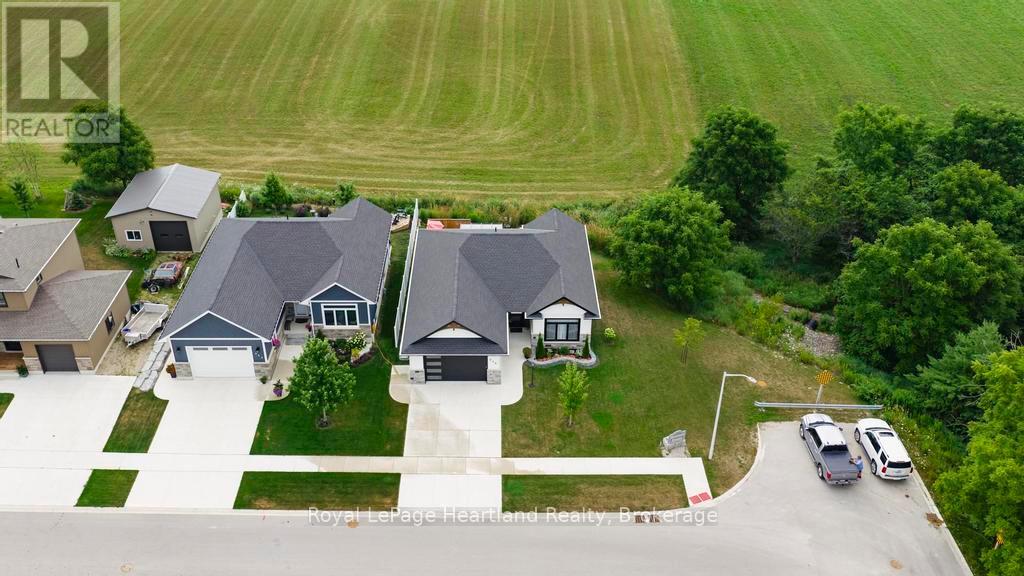 648 Gloria Street, North Huron, Ontario  N0M 1H0 - Photo 41 - X12307021