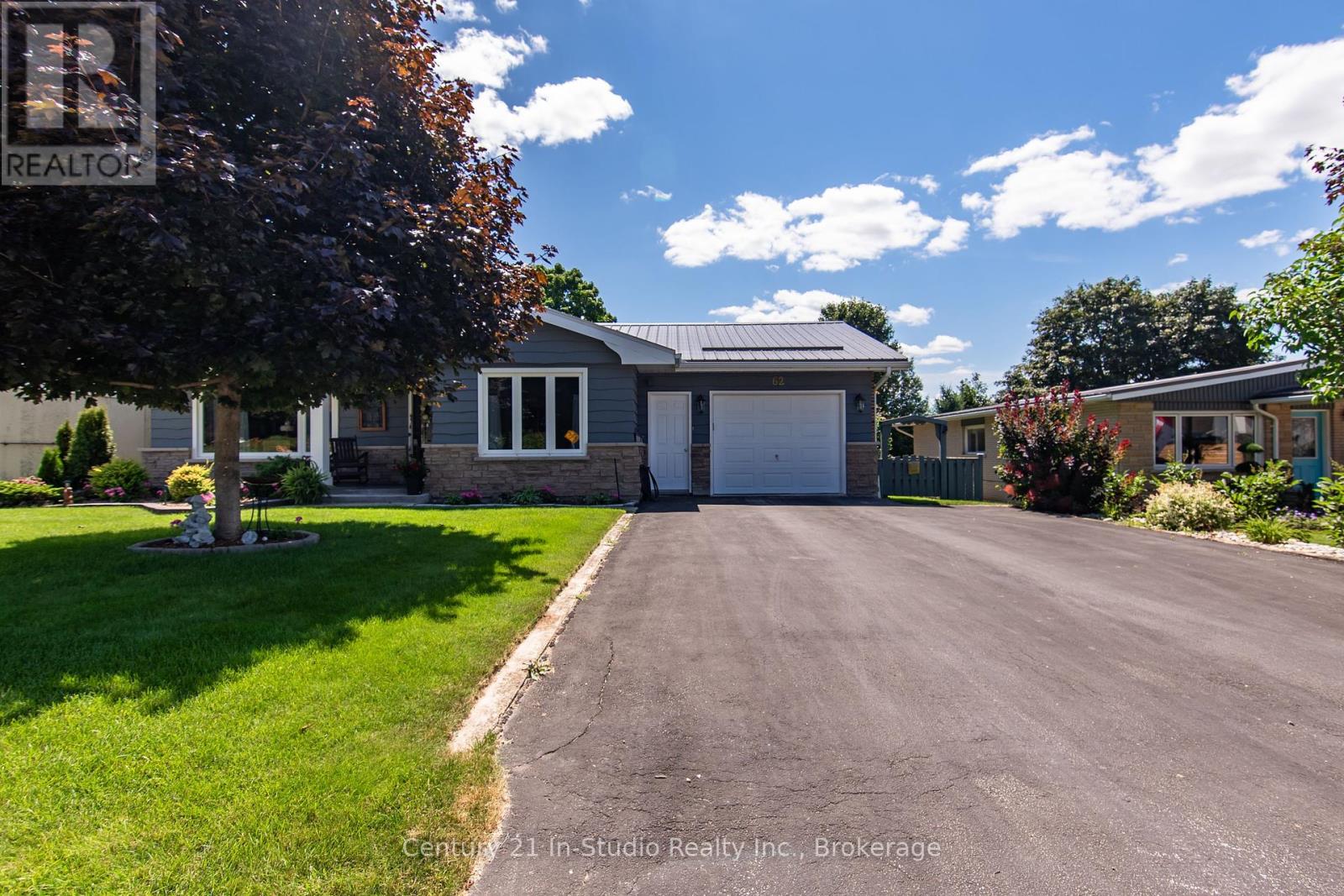 62 Edith Avenue, Grey Highlands, Ontario  N0C 1H0 - Photo 4 - X12307073
