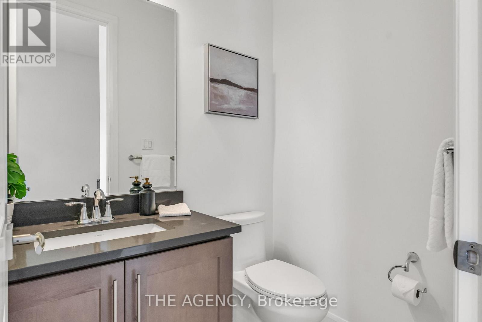 3045 William Cutmore Boulevard, Oakville, Ontario  L6H 3S2 - Photo 5 - W12306982