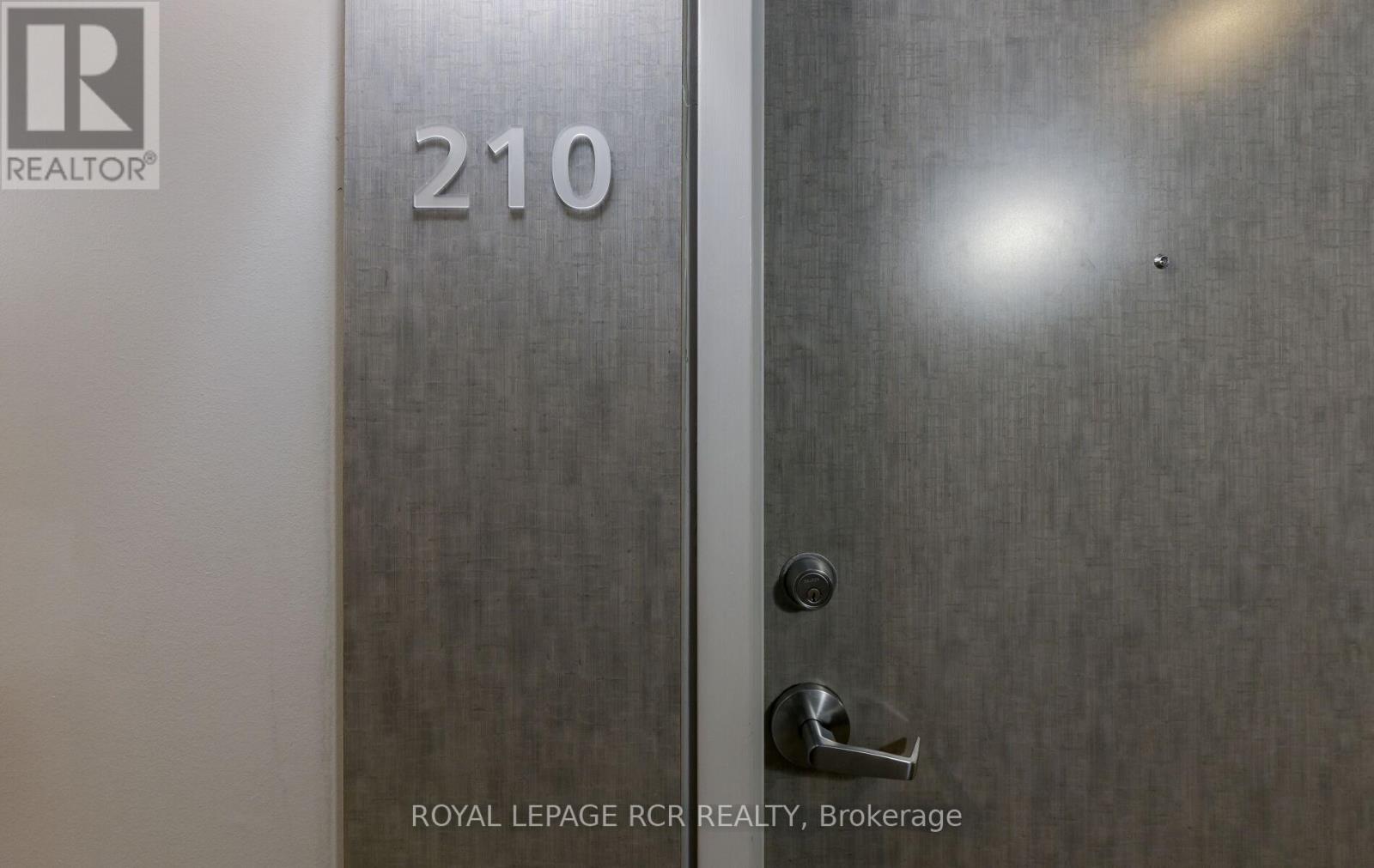 Property at 210 - 150 WATER STREET N image 5