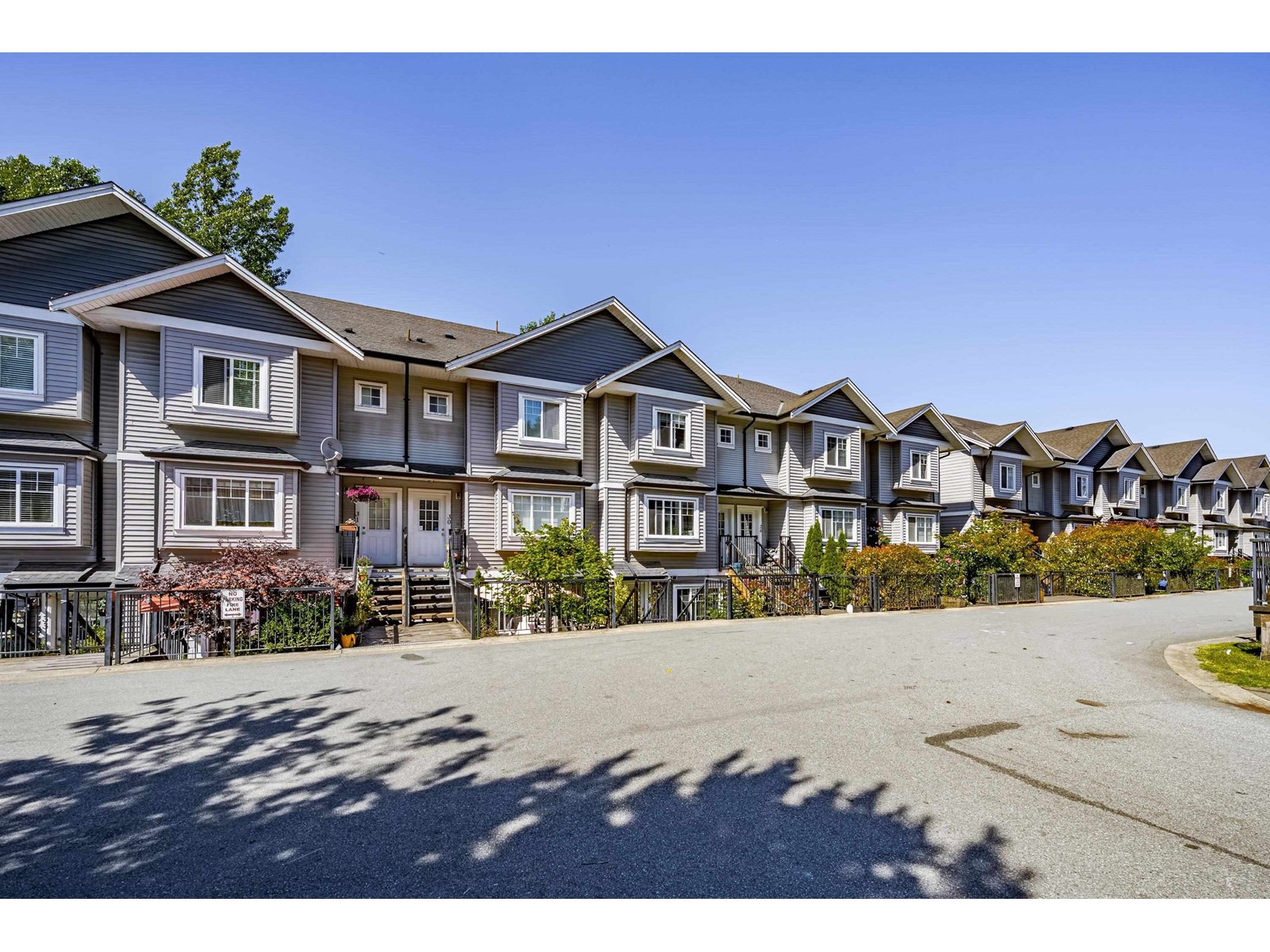 Property at 31 11255 132 STREET image 3