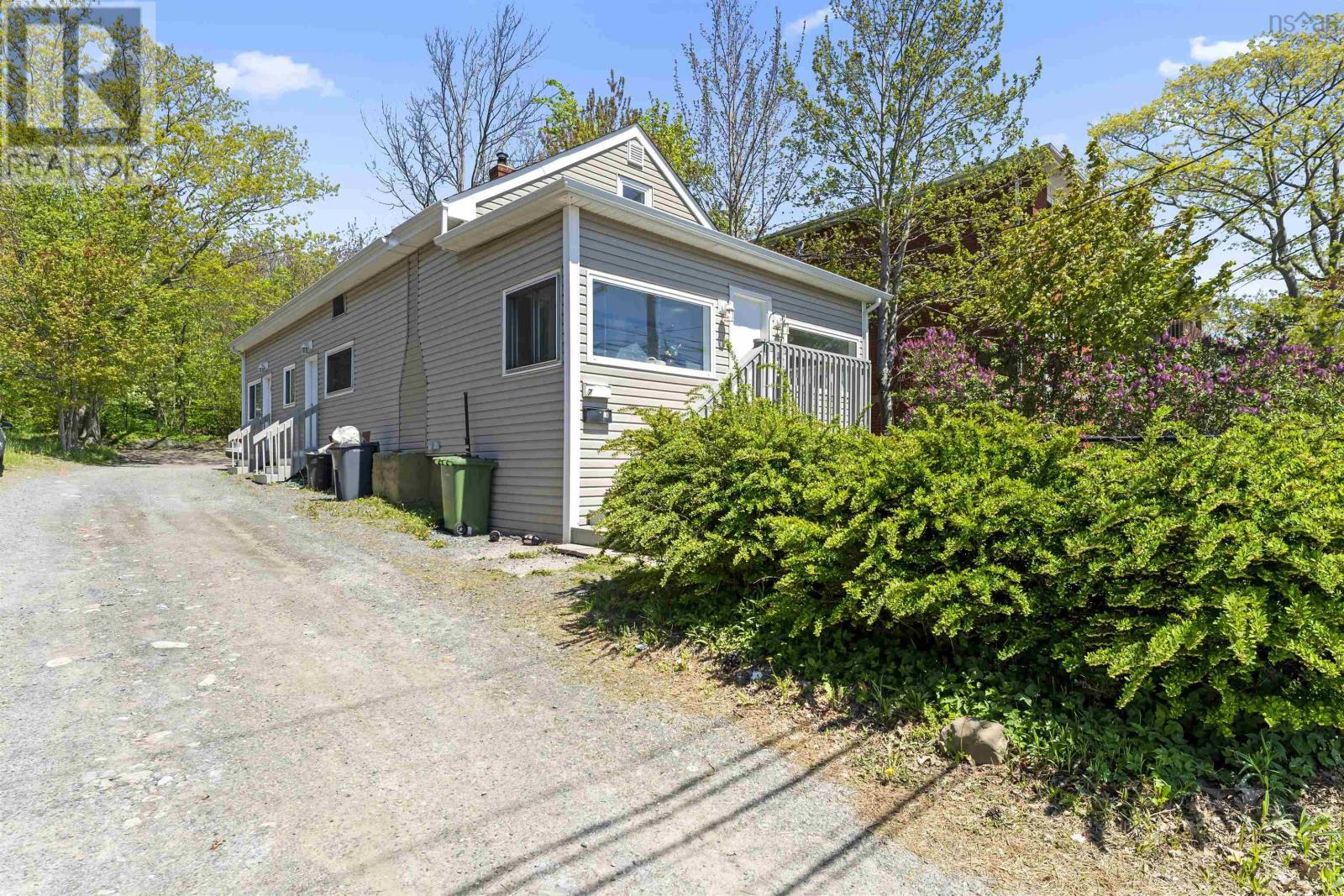 7 & 7a Alma Cres Crescent, Halifax, Nova Scotia  B3N 2C4 - Photo 5 - 202512337
