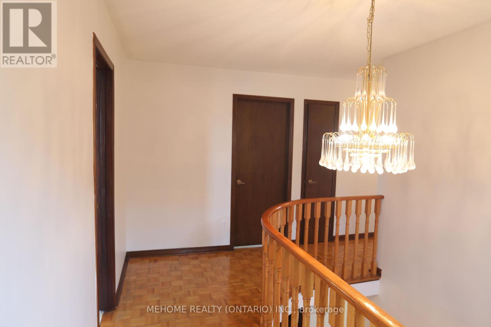 70 Governor Crescent, Vaughan (East Woodbridge), Ontario  L4L 5G7 - Photo 19 - N12306461