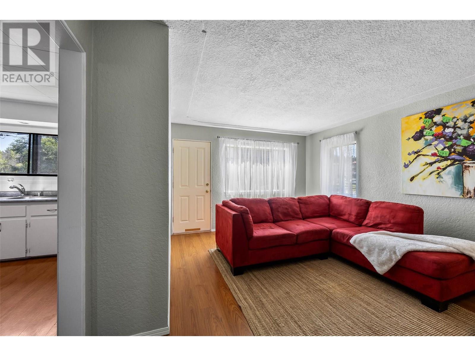 Property at 269 Beach Avenue image 5