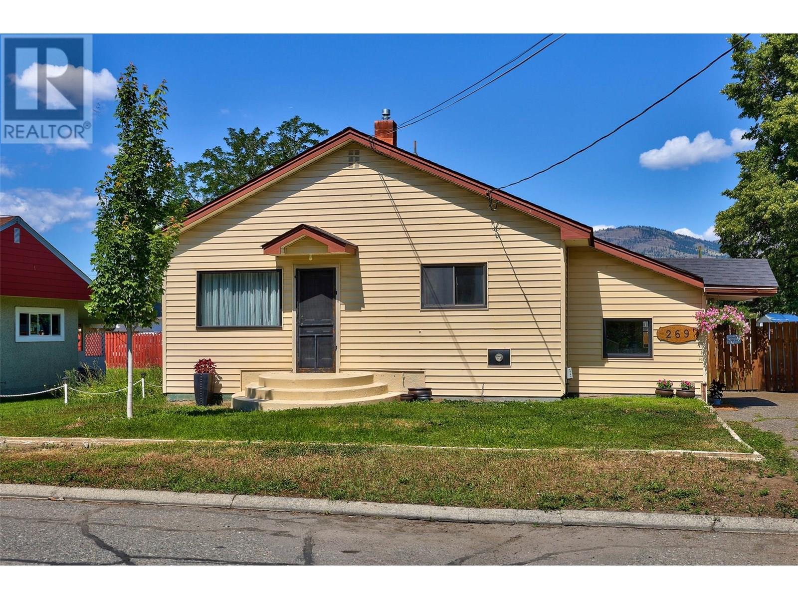 Property at 269 Beach Avenue image 3
