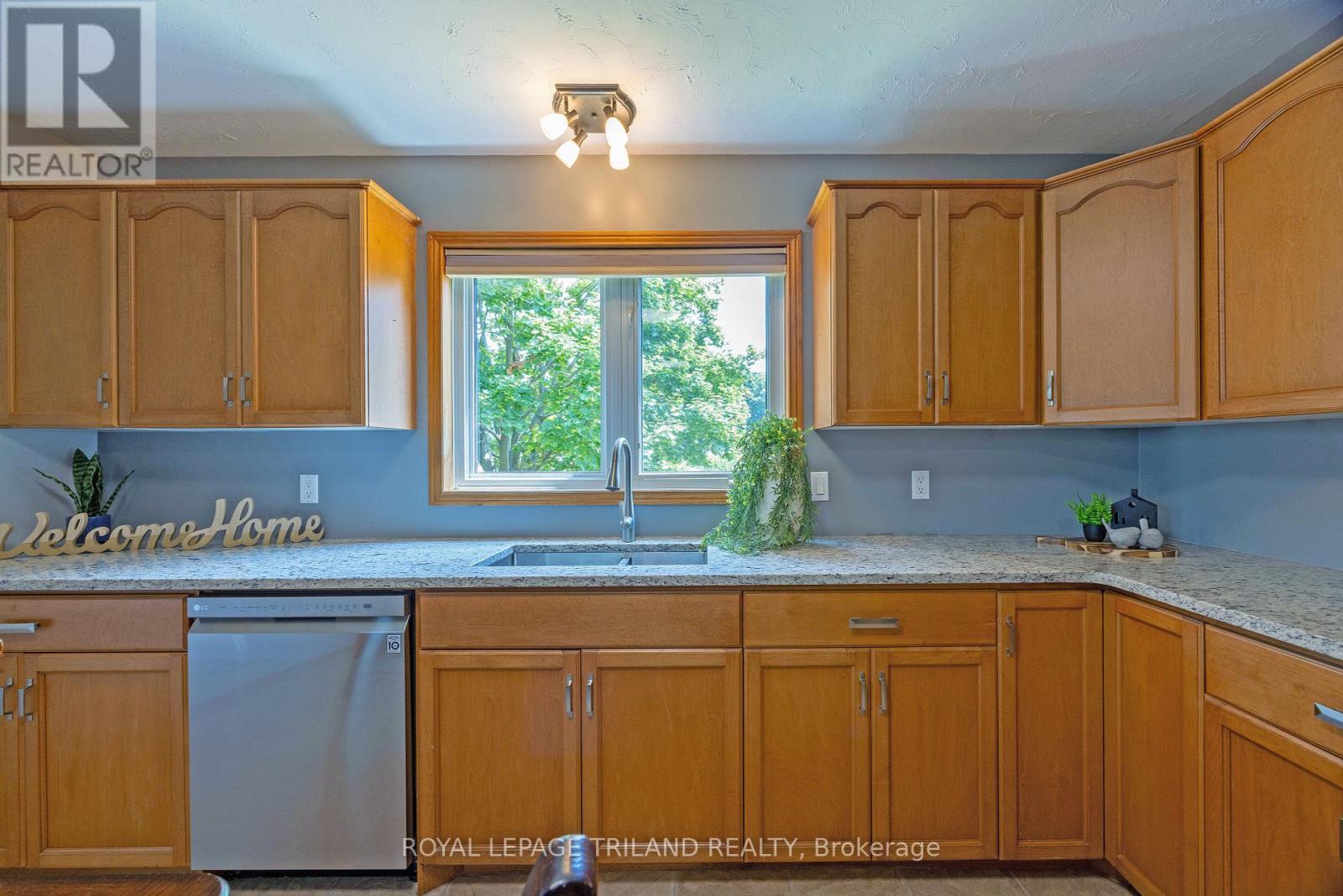 49345 Dexter Line, Malahide, Ontario  N5H 2R2 - Photo 13 - X12307092