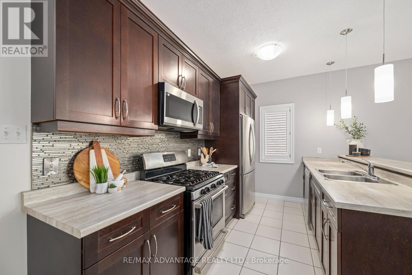 10 - 960 Bitterbush Crescent, London North, Ontario  N6H 0G1 - Photo 10 - X12307197