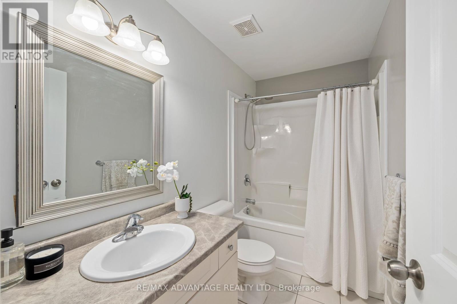 10 - 960 Bitterbush Crescent, London North, Ontario  N6H 0G1 - Photo 20 - X12307197