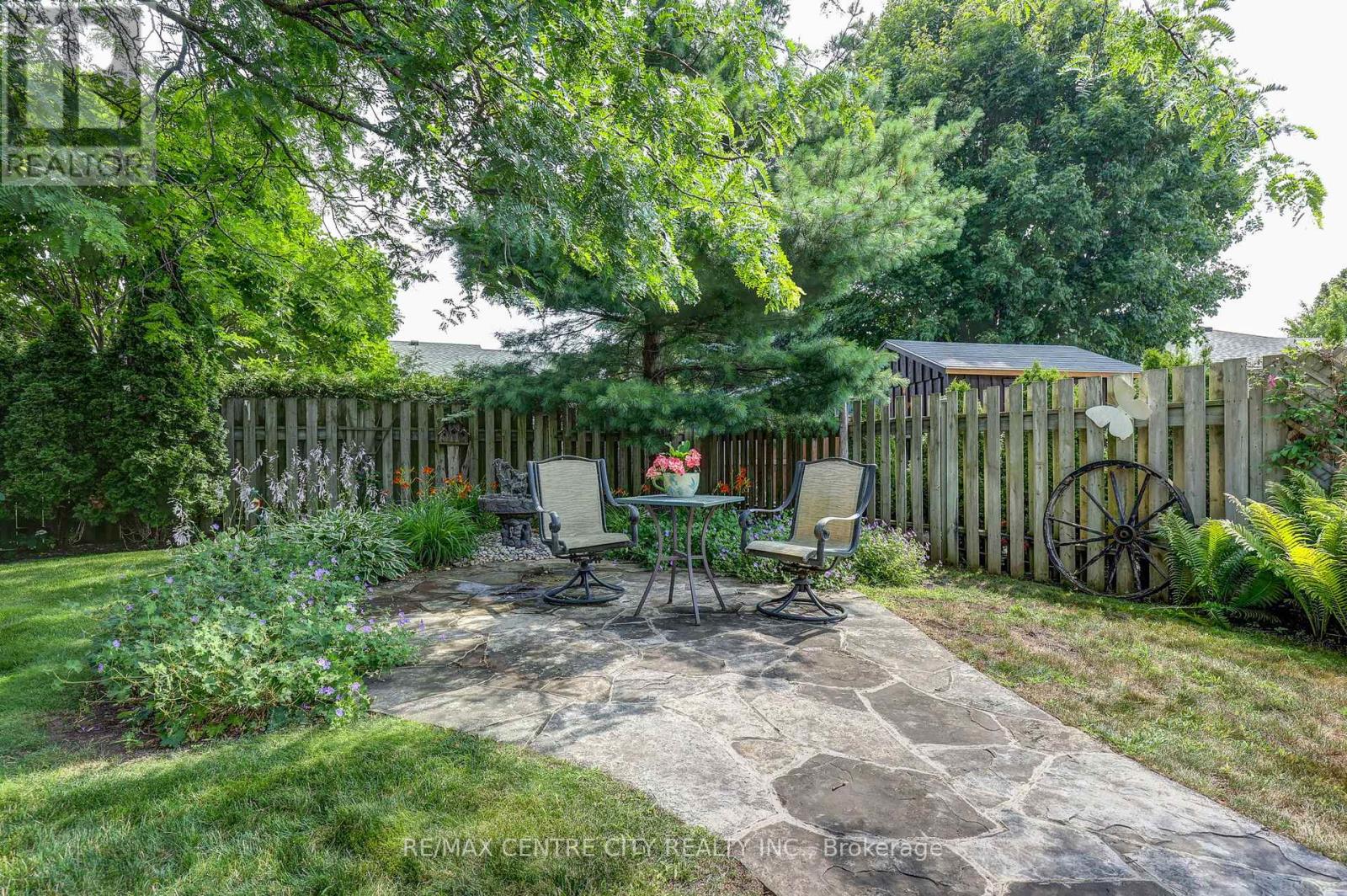 92 Glendale Drive, Tillsonburg, Ontario  N4G 5R2 - Photo 28 - X12307222