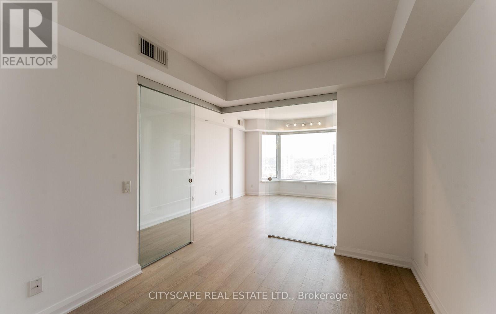 2120 - 155 Yorkville Avenue, Toronto, Ontario  M5R 1C4 - Photo 13 - C12306994