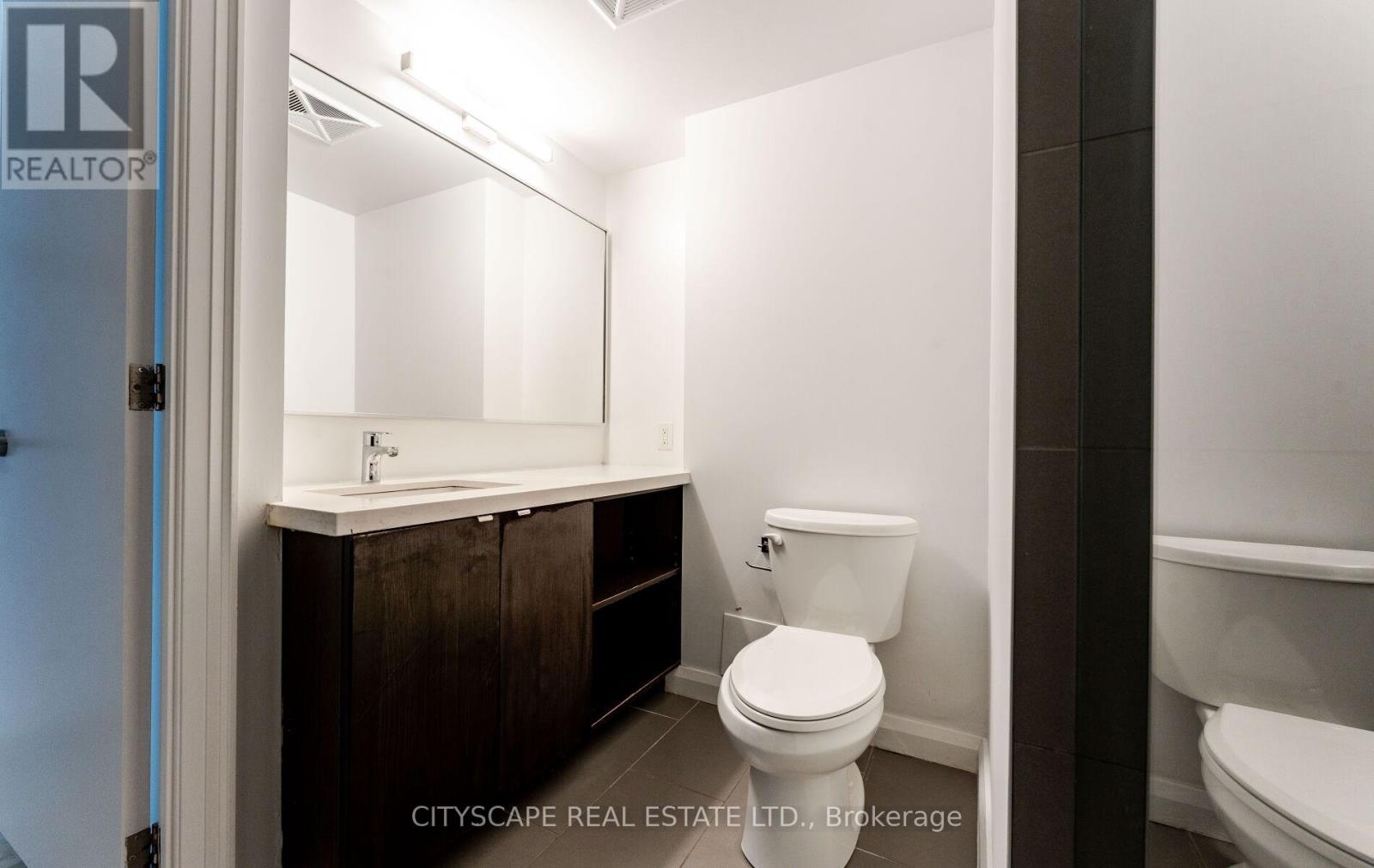 2120 - 155 Yorkville Avenue, Toronto, Ontario  M5R 1C4 - Photo 16 - C12306994