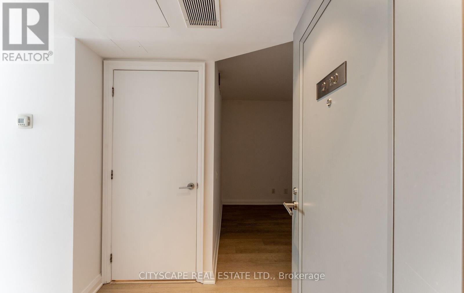 2120 - 155 Yorkville Avenue, Toronto, Ontario  M5R 1C4 - Photo 5 - C12306994