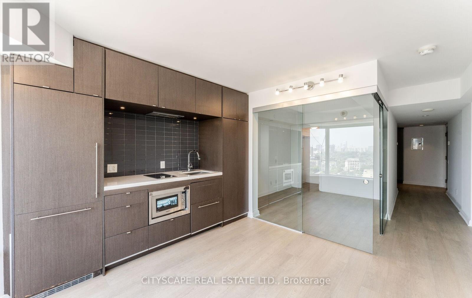 2120 - 155 Yorkville Avenue, Toronto, Ontario  M5R 1C4 - Photo 9 - C12306994