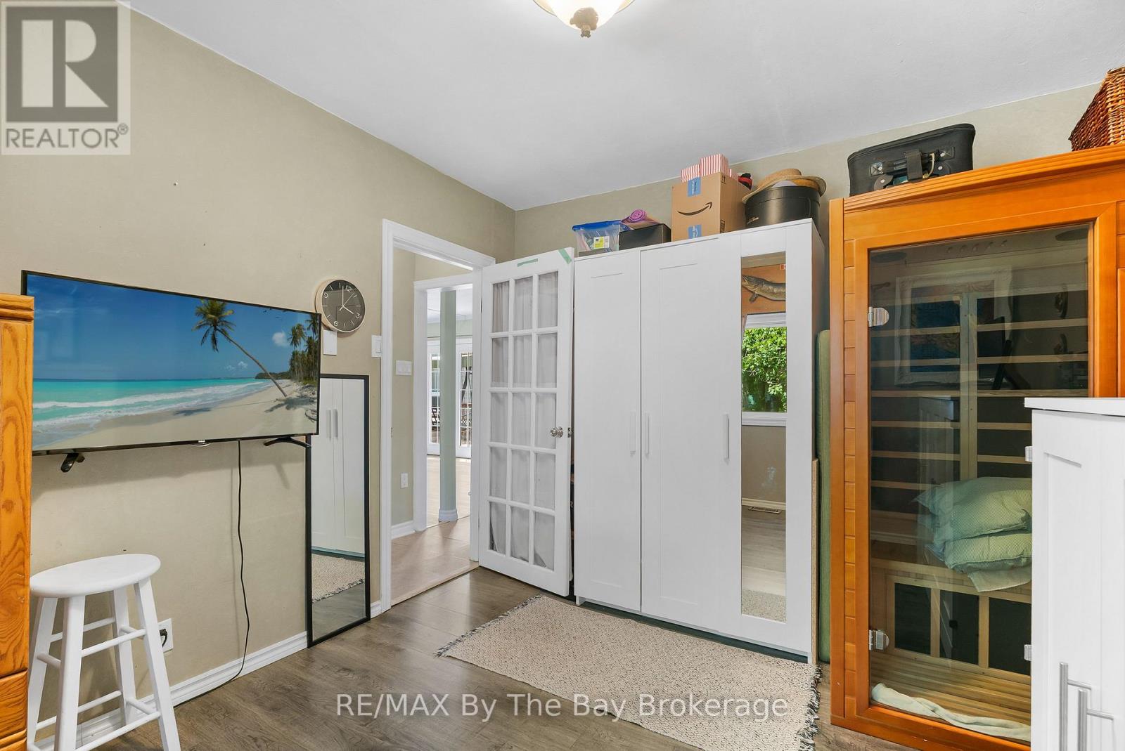 11 39th Street S, Wasaga Beach, Ontario  L9Z 1S2 - Photo 9 - S12307079