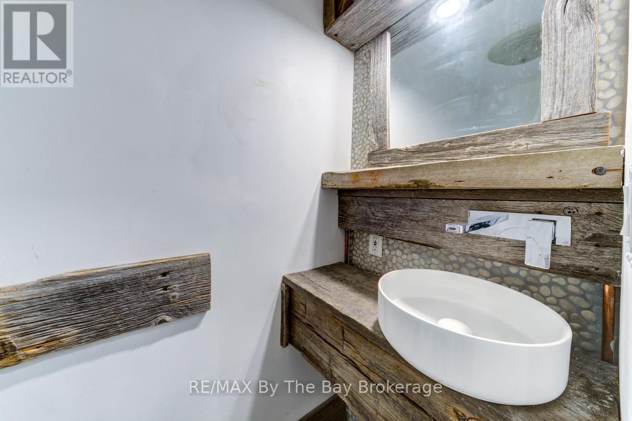 6 Beech Wood Road, Oro-Medonte, Ontario  L4M 4Y8 - Photo 9 - S12307226