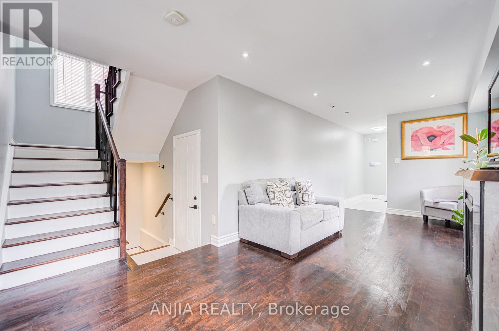 10 Ida Jane Grove, Whitchurch-Stouffville, Ontario  L4A 0S3 - Photo 10 - N12307009