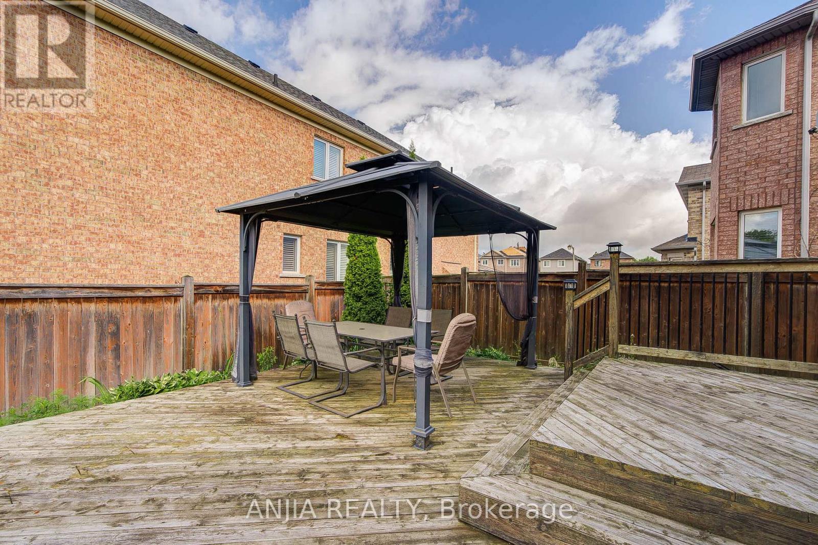 10 Ida Jane Grove, Whitchurch-Stouffville, Ontario  L4A 0S3 - Photo 44 - N12307009