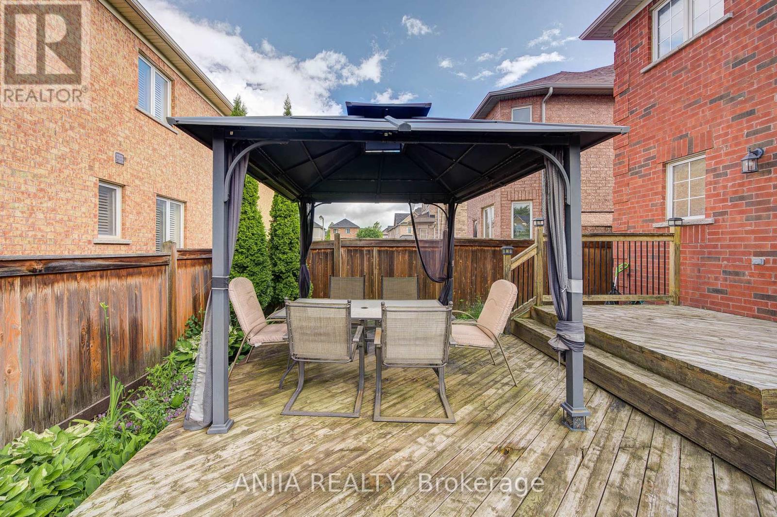 10 Ida Jane Grove, Whitchurch-Stouffville, Ontario  L4A 0S3 - Photo 45 - N12307009