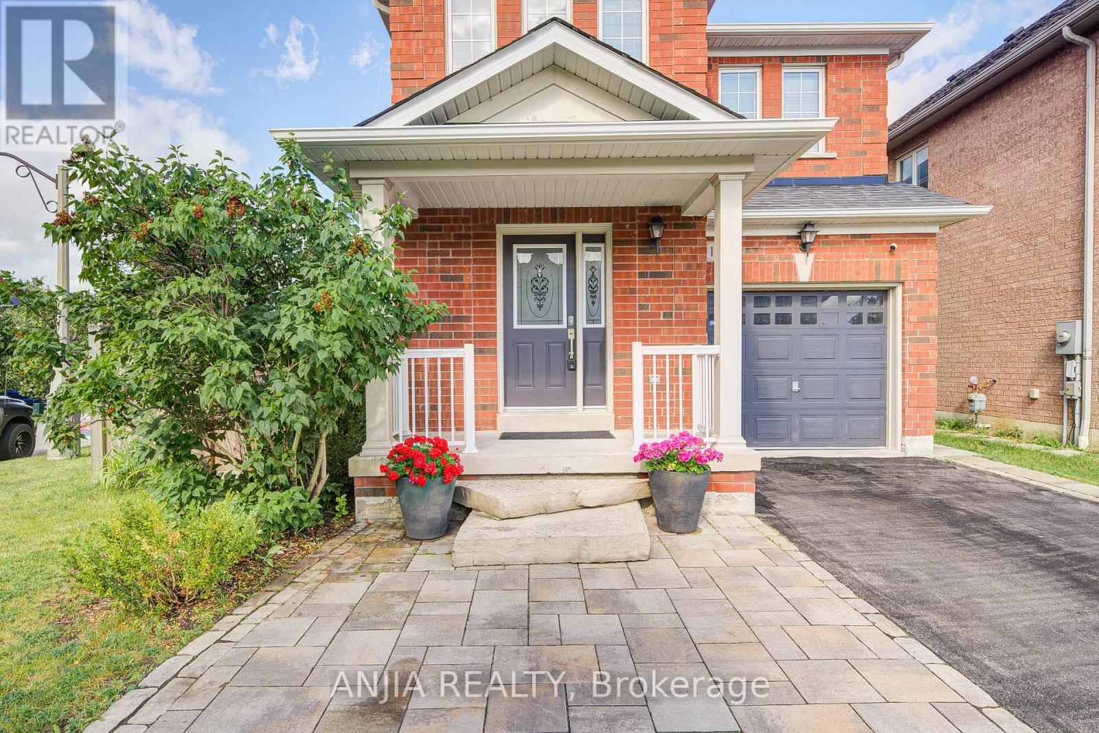 Property at 10 IDA JANE GROVE image 5