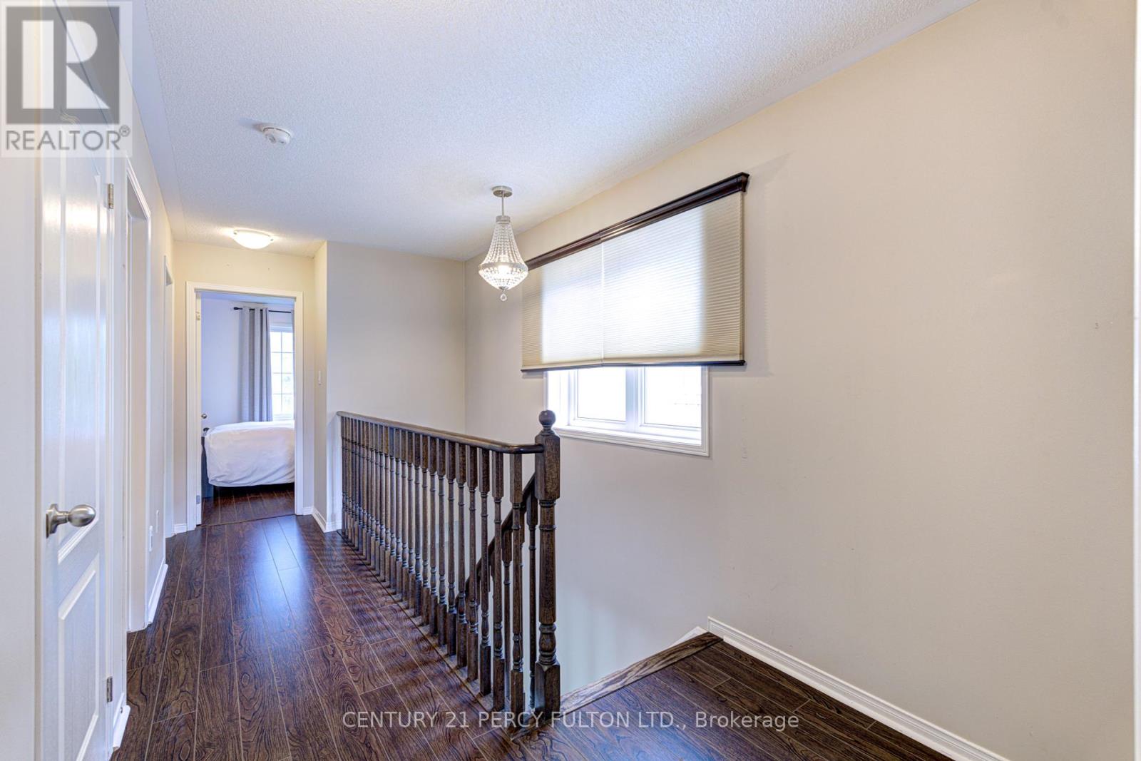 102 Russel Drive, Bradford West Gwillimbury, Ontario  L3Z 0M7 - Photo 25 - N12307065