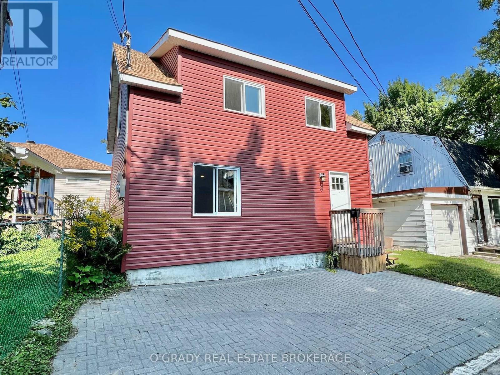 Property at 8 EDWARD LANE image 3