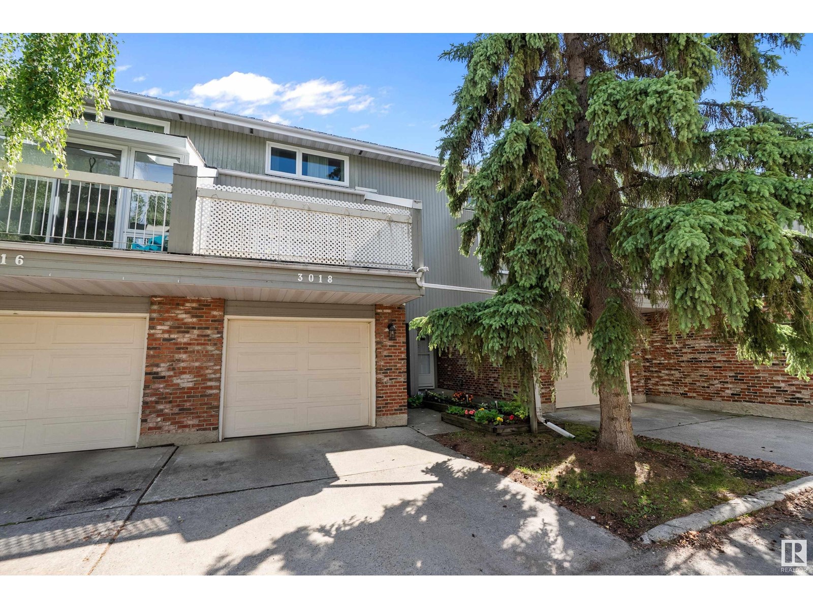 Property at 3018 108 ST NW image 2