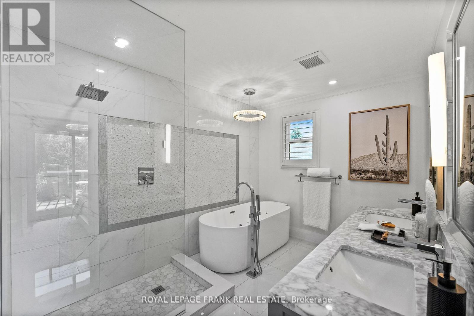 251 Sherwood Court, Oshawa, Ontario  L1G 6P5 - Photo 27 - E12307230