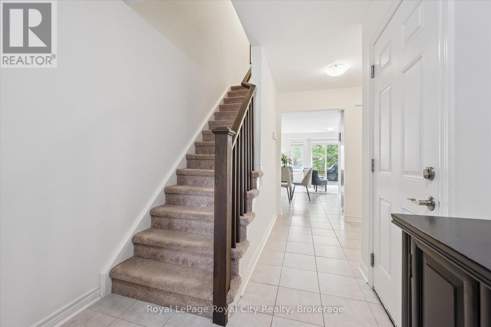 51 Oldfield Drive, Guelph, Ontario  N1L 0K6 - Photo 7 - X12307122