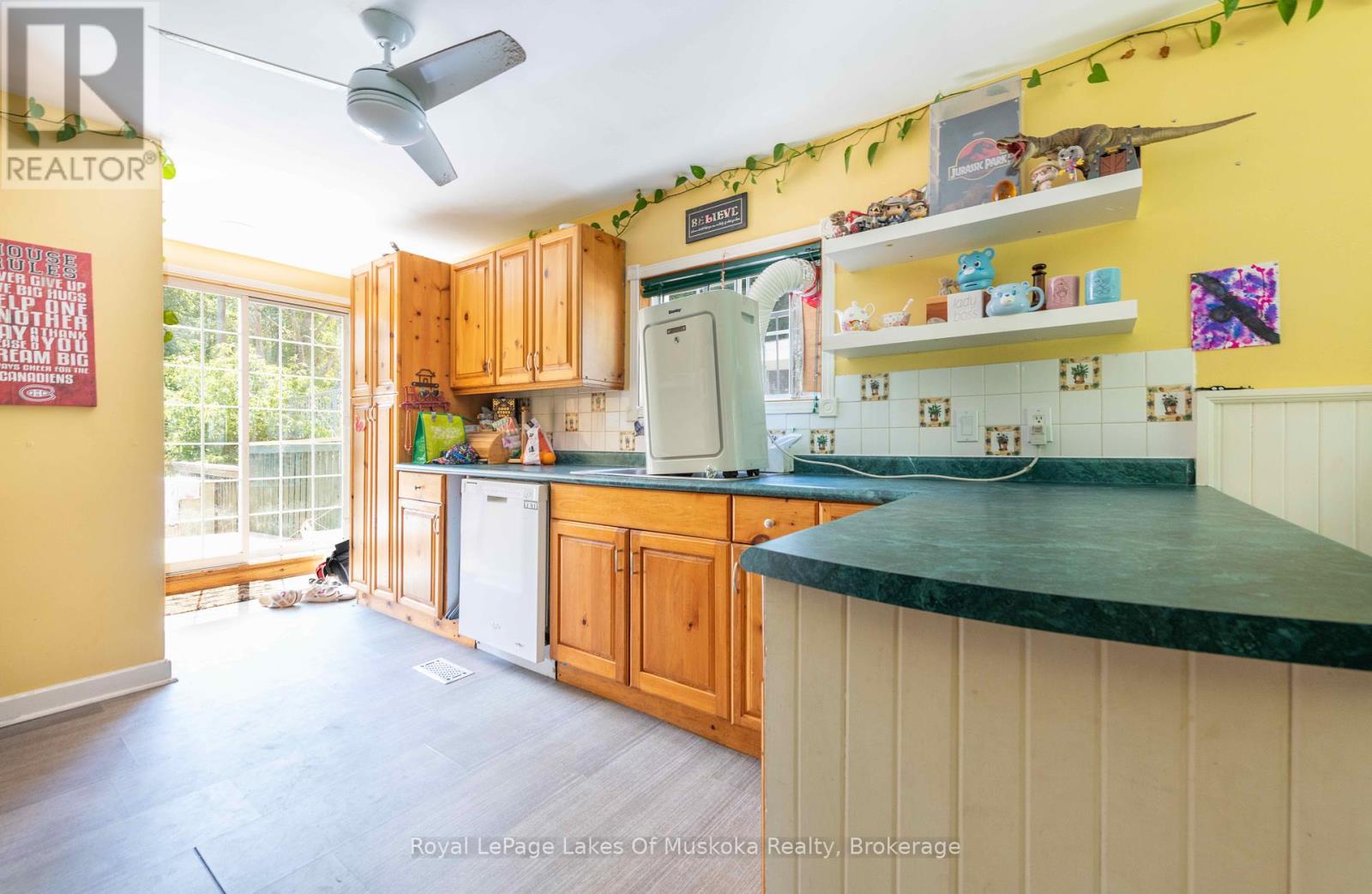 25 Florence Street W, Huntsville, Ontario  P1H 1V4 - Photo 5 - X12307127