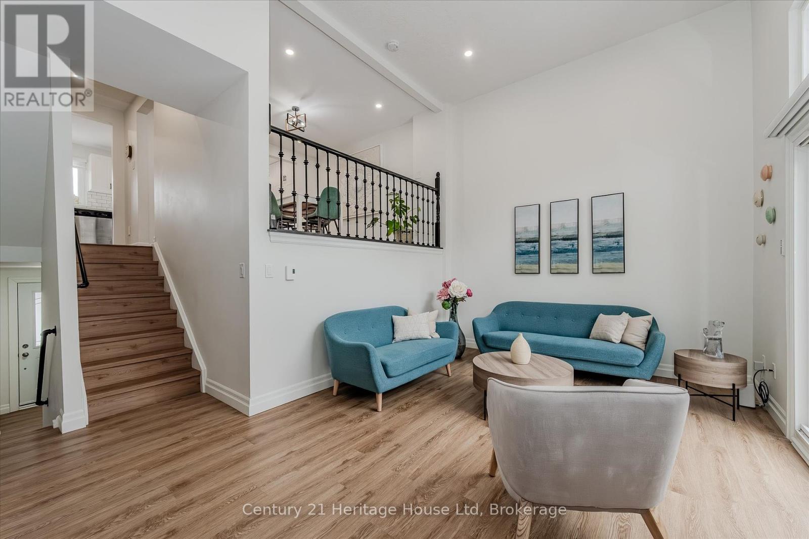 10 - 2 Worton Avenue, Guelph, Ontario  N1H 7C5 - Photo 10 - X12307150