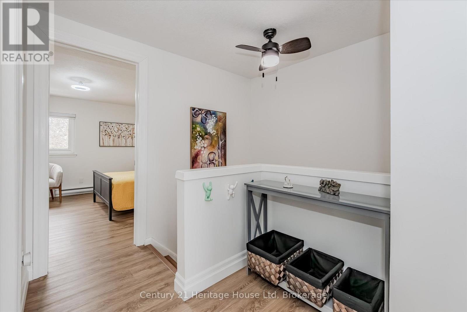 10 - 2 Worton Avenue, Guelph, Ontario  N1H 7C5 - Photo 21 - X12307150