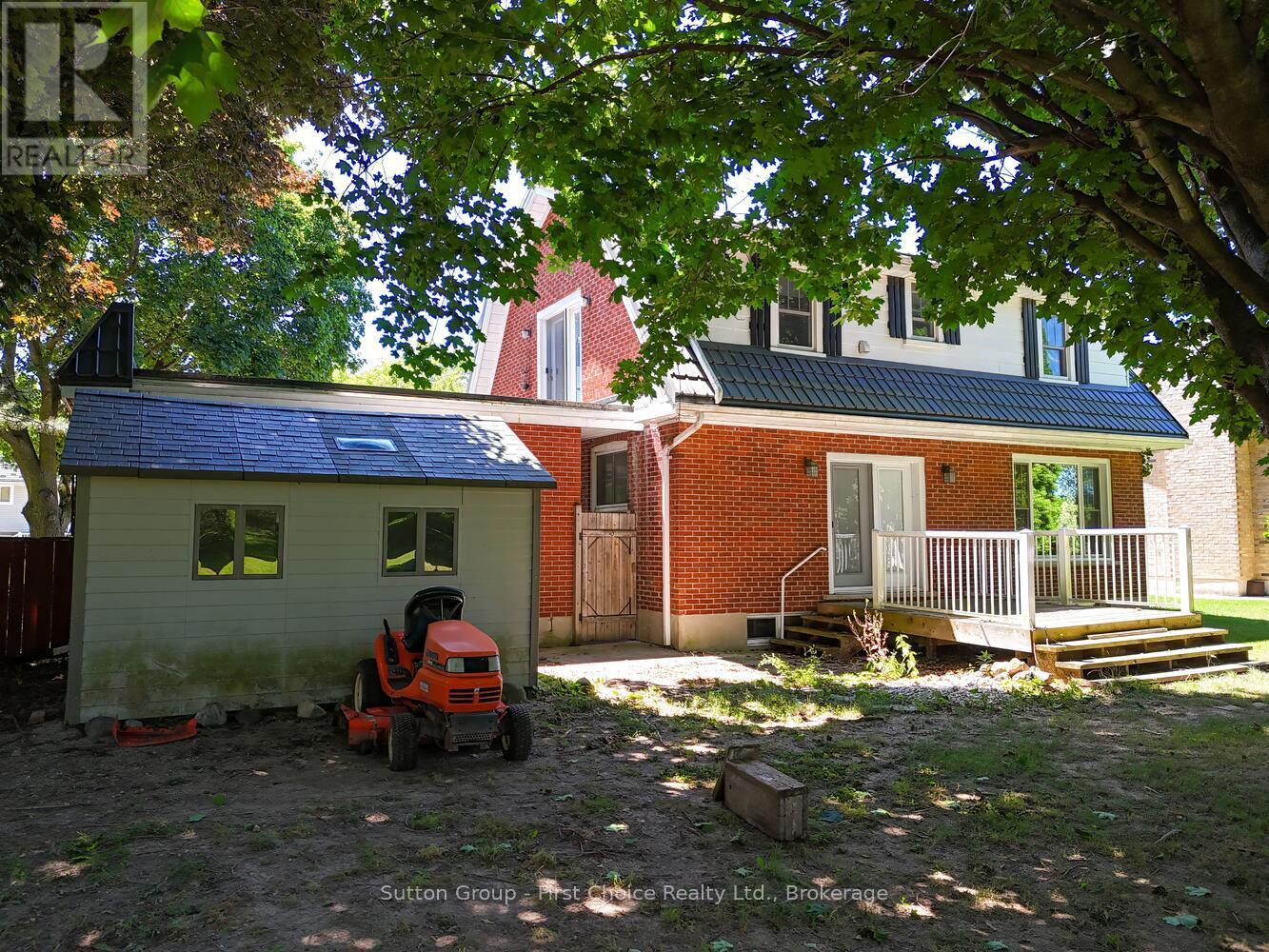 270 Devon Street, Stratford, Ontario  N5A 2Z9 - Photo 37 - X12307157