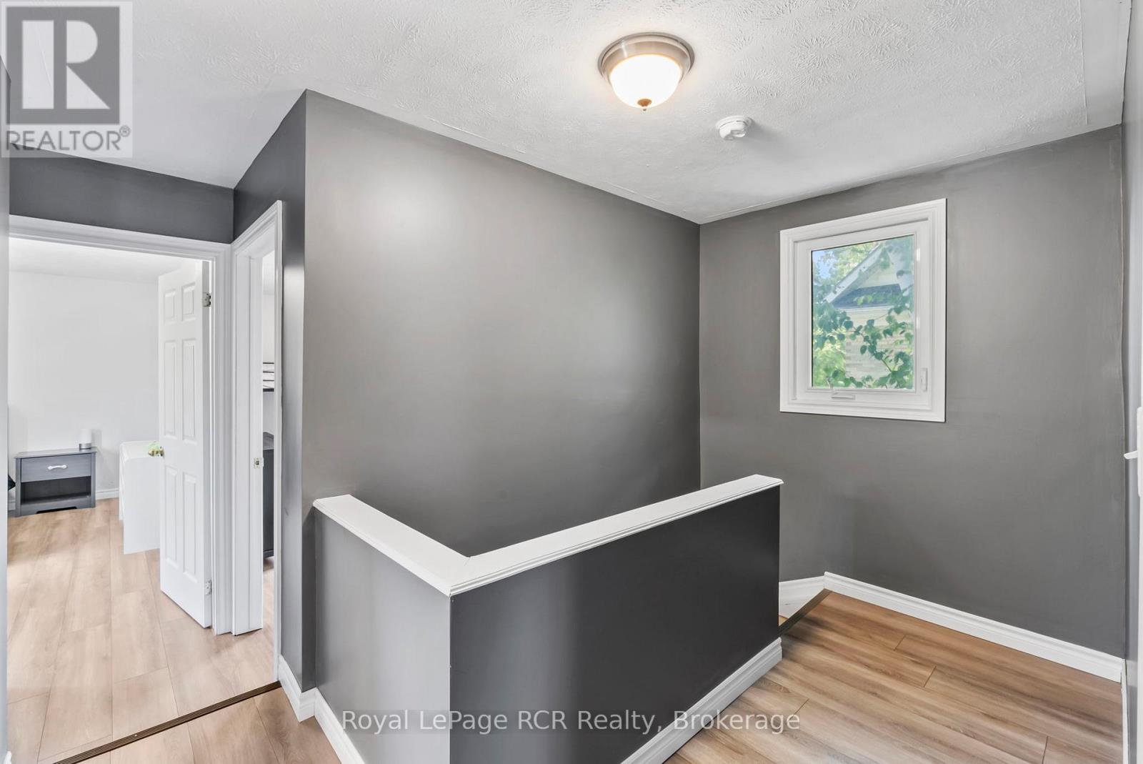 343 10th Avenue, Hanover, Ontario  N4N 2N4 - Photo 24 - X12307210