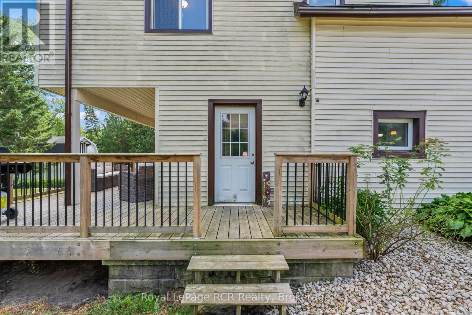 343 10th Avenue, Hanover, Ontario  N4N 2N4 - Photo 33 - X12307210