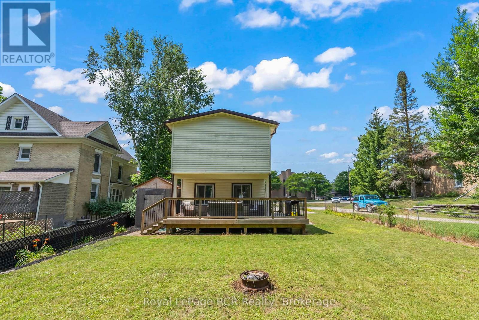 343 10th Avenue, Hanover, Ontario  N4N 2N4 - Photo 7 - X12307210