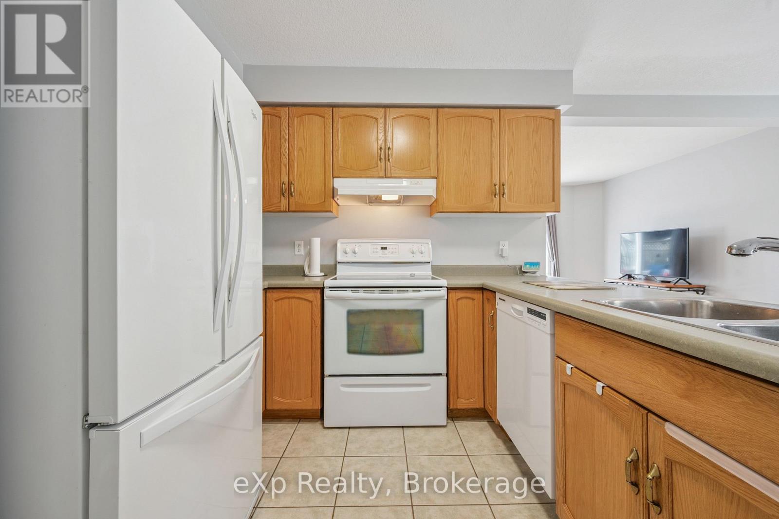 59 Swift Crescent, Guelph, Ontario  N1E 7J3 - Photo 10 - X12307221