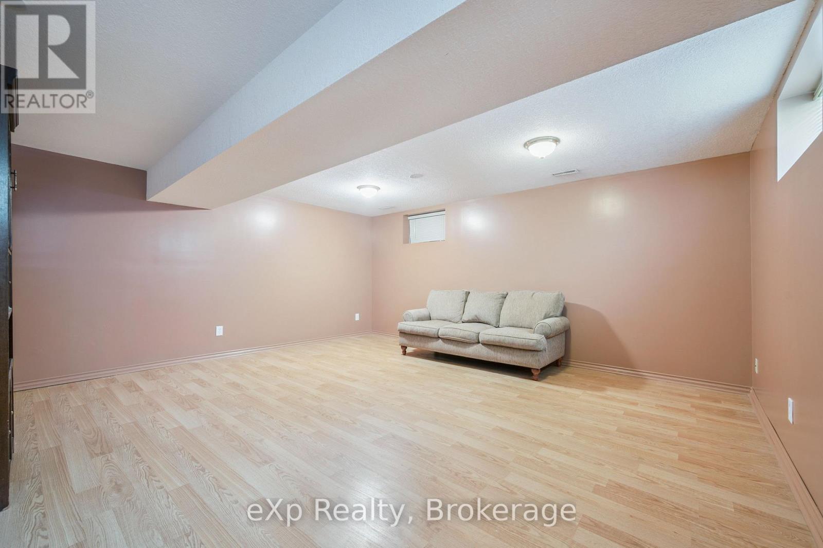 59 Swift Crescent, Guelph, Ontario  N1E 7J3 - Photo 31 - X12307221