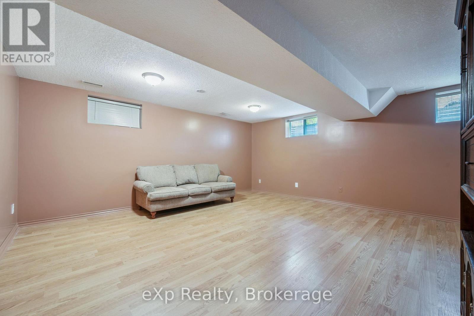59 Swift Crescent, Guelph, Ontario  N1E 7J3 - Photo 32 - X12307221