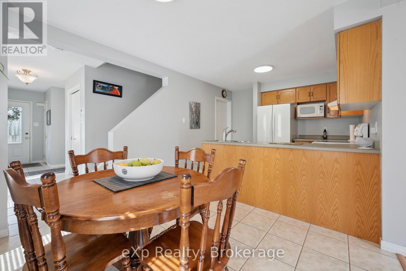 59 Swift Crescent, Guelph, Ontario  N1E 7J3 - Photo 7 - X12307221