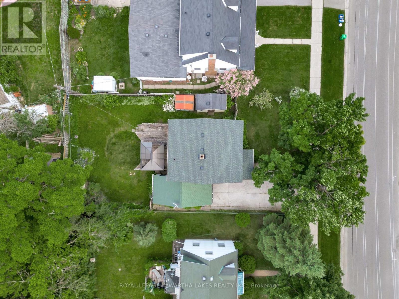 769 Chesterfield Avenue, Peterborough, Ontario  K9H 4Y1 - Photo 4 - X12307170