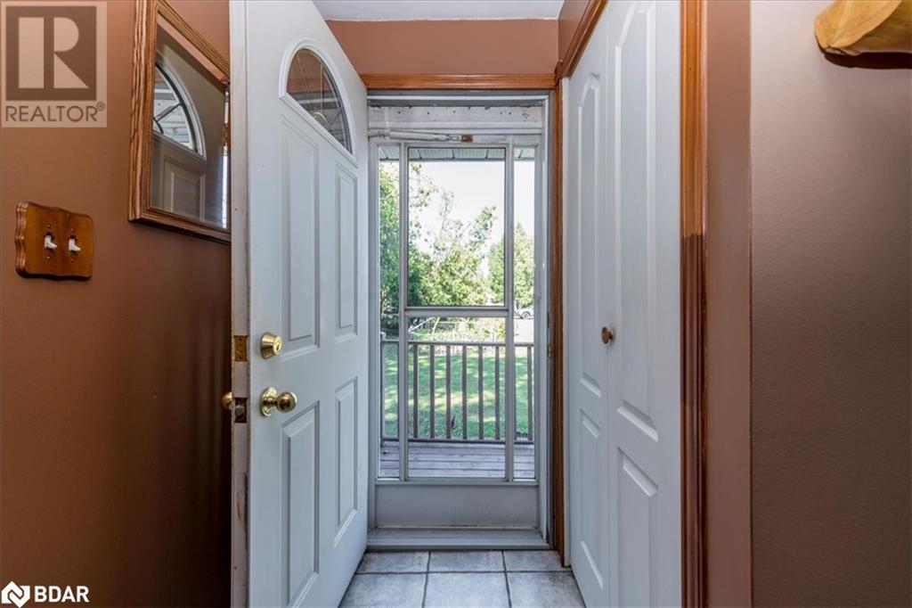 Property at 930 GILMORE Avenue image 3