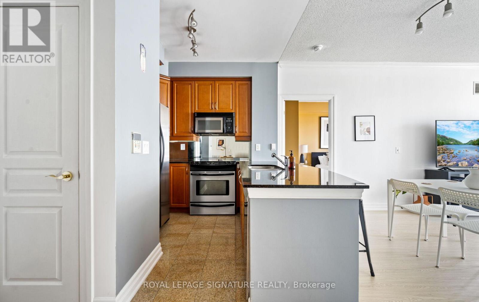 1613 - 2083 Lake Shore Boulevard W, Toronto, Ontario  M8V 4G2 - Photo 20 - W12306999
